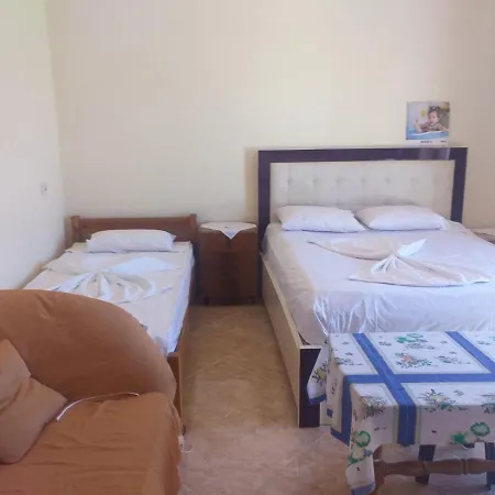 Selmani Apartment