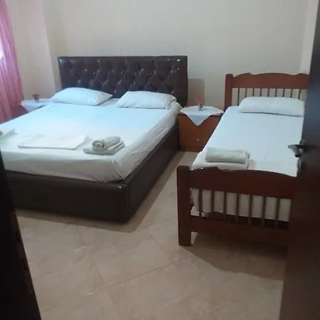 Apartment Selmani *